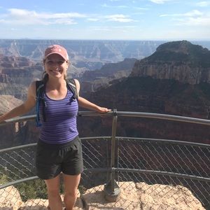 Meet your Posher, Andrea